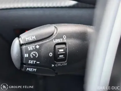 Photo 13 Peugeot 208  e- 136ch GT