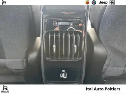 Photo 11 Jeep Compass  1.5 Turbo T4 130ch MHEV Altitude 4x2 BVR7