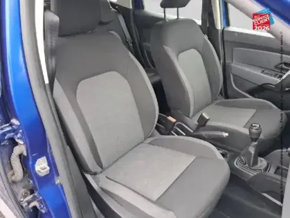 Photo 19 Dacia Duster  1.5 Blue dCi 115ch Essentiel 4x2