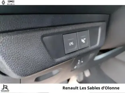 Photo 14 Dacia Sandero  1.0 ECO-G 100ch Stepway Confort -22