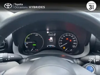 Photo 13 Toyota Yaris  116h Dynamic 5p MC24