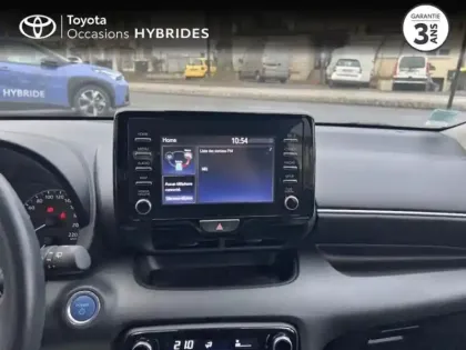 Photo 11 Toyota Yaris  116h Dynamic 5p MC24