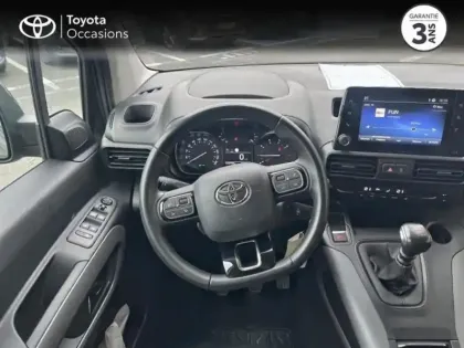 Photo 8 Toyota Proace  CITY Verso Medium 1.5 130 D-4D Design RC21