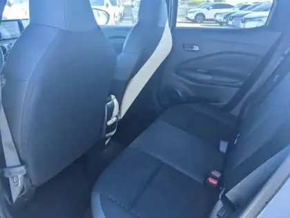 Photo 10 Nissan Juke  1.6 Hybrid 143ch Business+ 2022.5