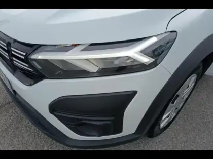 Photo 12 Dacia Jogger  1.0 ECO-G 100ch Essential 5 places