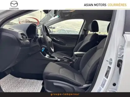 Photo 11 Hyundai I30  1.5 T-GDI 160 48 V INTUITIVE