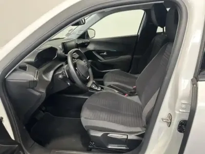 Photo 8 Peugeot 2008  1.2 PureTech 130ch S&S Style EAT8