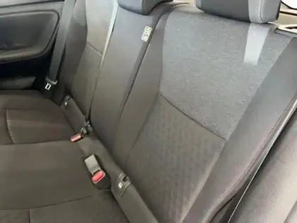 Photo 12 Toyota Yaris  116h Dynamic Business 5p + Programme Beyond Zero Academy MY22