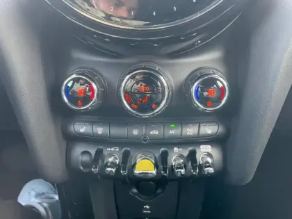 Photo 6 Mini Mini  Cooper SE 184ch  Essential BVA