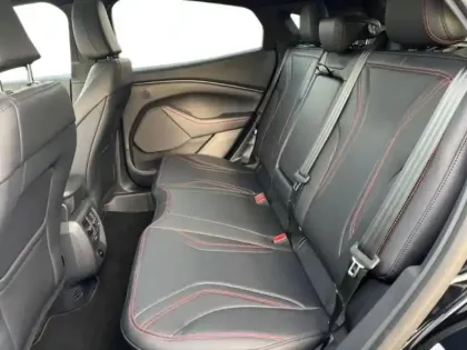 Photo 7 Ford Mustang mach-E  294ch Extended Range 91kWh Premium Propulsion