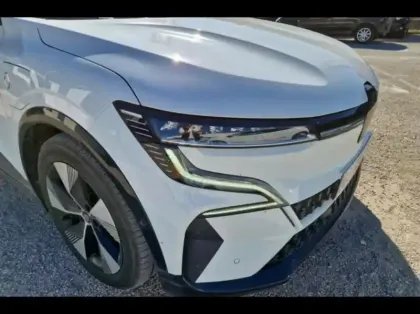 Photo 7 Renault Megane  E-Tech Electric EV60 220ch Equilibre super charge