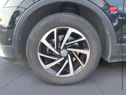 Photo 9 Volkswagen Tiguan  2.0 TDI 150ch Connect DSG7