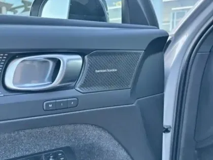 Photo 11 Volvo Xc40  B3 163ch Ultra DCT 7