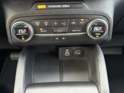 Photo 17 Ford Kuga Gén. III Ph1 Titanium 5