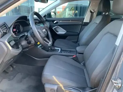 Photo 8 Audi Q3  Sportback 45 TFSI e 245ch Design S tronic 6