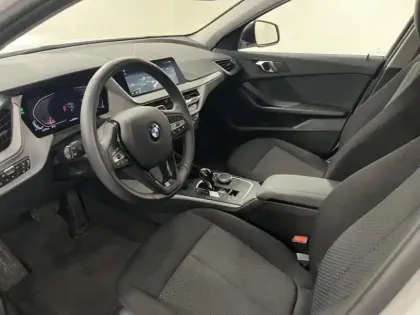 Photo 6 BMW Serie 1 Série 1 118iA 136ch Business Design DKG7