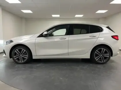 Photo 5 BMW Serie 1 Série 1 118iA 136ch Business Design DKG7