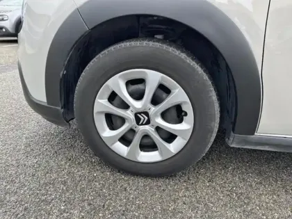 Photo 7 Citroën C3  1.2 PureTech 83ch S&S YOU!