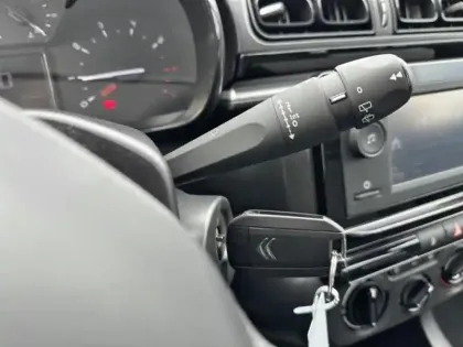 Photo 14 Citroën C3  1.2 PureTech 83ch S&S YOU!