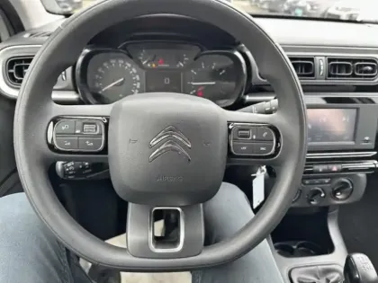 Photo 10 Citroën C3  1.2 PureTech 83ch S&S YOU!