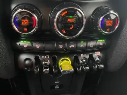 Photo 5 Mini Mini  Cooper SE 184ch Edition Premium BVA 5CV