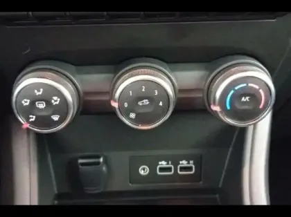 Photo 7 Renault Captur  1.0 TCe 90ch Evolution