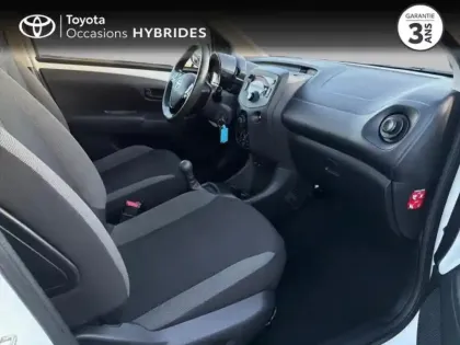 Photo 5 Toyota Aygo  1.0 VVT-i 72ch x-pro 5p