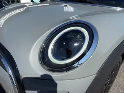 Photo 31 Mini Mini  Cooper 136ch Essential BVA7
