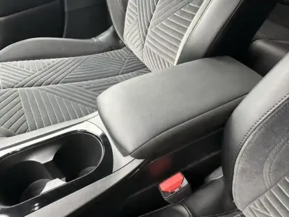 Photo 15 Lancia Ypsilon  1.2 Ibrida 100ch LX eDCT6