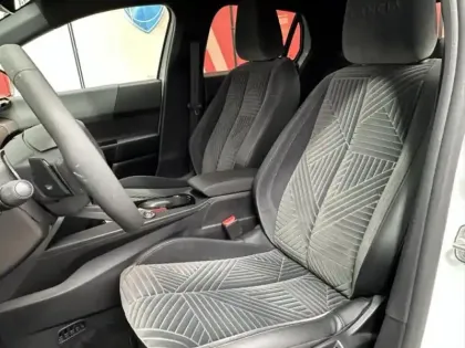 Photo 10 Lancia Ypsilon  1.2 Ibrida 100ch LX eDCT6