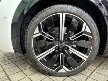 Photo 8 Lancia Ypsilon  1.2 Ibrida 100ch LX eDCT6