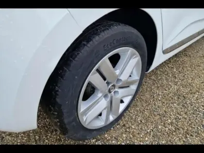 Photo 12 Renault Clio  1.0 TCe 100ch Business GPL -21N