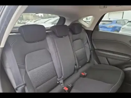 Photo 10 Renault Captur  1.6 E-Tech hybride rechargeable 160ch Zen -21