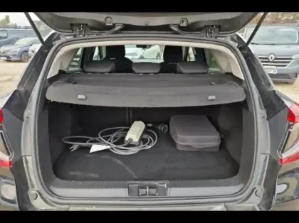 Photo 11 Renault Captur  1.6 E-Tech hybride rechargeable 160ch Zen -21