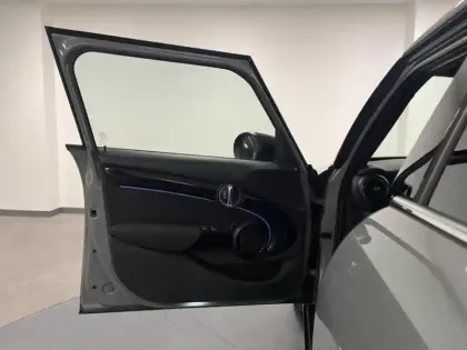 Photo 6 Mini Mini  5 Portes Cooper 136ch Edition Premium BVA7