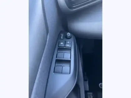 Photo 15 Toyota Yaris Gén. IV Ph1 NG Collection 5