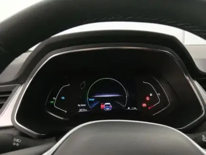 Photo 20 Renault Captur E-Tech 145 - 21 Intens