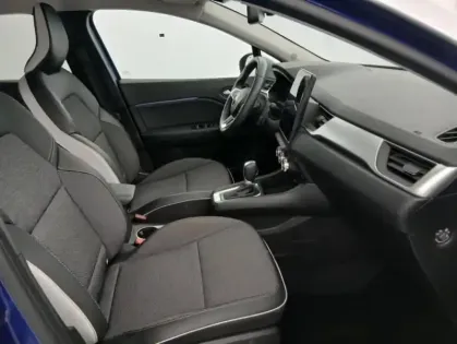 Photo 13 Renault Captur E-Tech 145 - 21 Intens