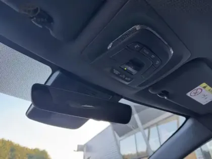 Photo 19 Toyota Corolla Hybride 1.8L 140h Design TS 140 CH D