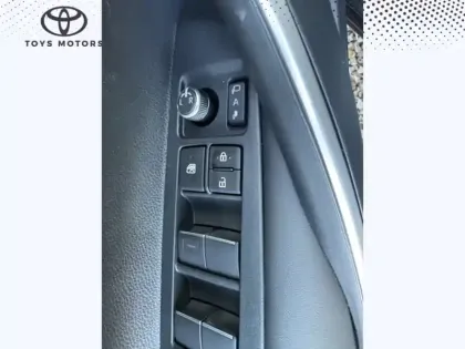 Photo 20 Toyota Corolla Hybride 1.8L 140h Design TS 140 CH D