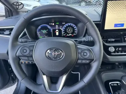 Photo 14 Toyota Corolla Hybride 1.8L 140h Design TS 140 CH D
