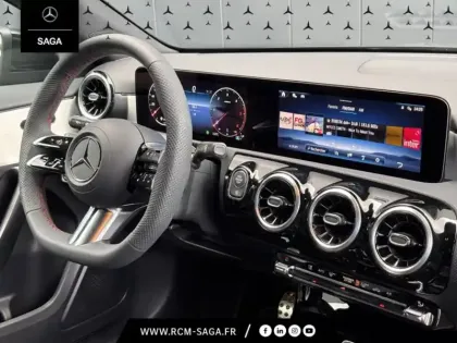 Photo 16 Mercedes Classe A 200 d AMG Line