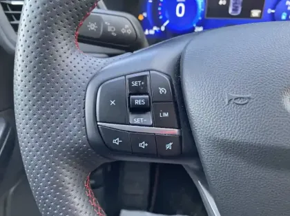 Photo 15 Ford Kuga 2.5 Duratec 190ch FHEV E85 ST-Line BVA