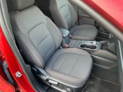 Photo 23 Ford Kuga 2.5 Duratec 190ch FHEV E85 ST-Line BVA