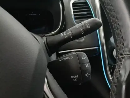 Photo 23 Renault Espace V Blue dCi 160 EDC Intens