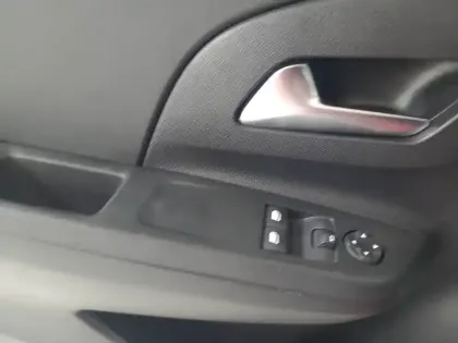 Photo 11 Opel Corsa  1.2 75 ch BVM5