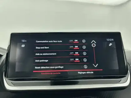 Photo 23 Peugeot 2008  PureTech 130 S&S EAT8