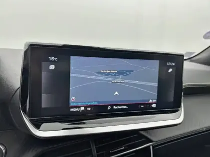 Photo 21 Peugeot 2008  PureTech 130 S&S EAT8