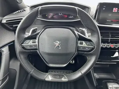 Photo 39 Peugeot 2008  PureTech 130 S&S EAT8