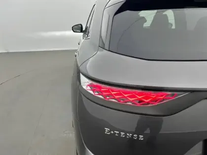 Photo 16 DS DS 7 DS7 Crossback Hybride E-Tense 225 EAT8